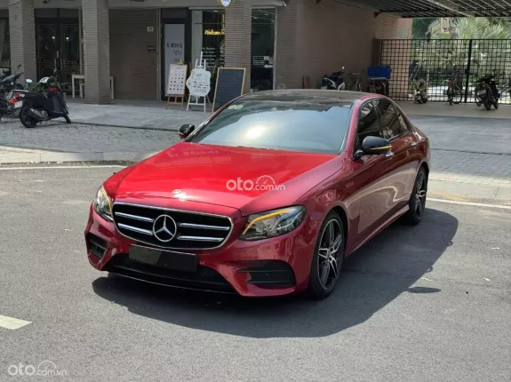 Mercedes-Benz E300 AMG 2020 - Mercedes E300 AMG 2020 lướt nhẹ cực đẹp