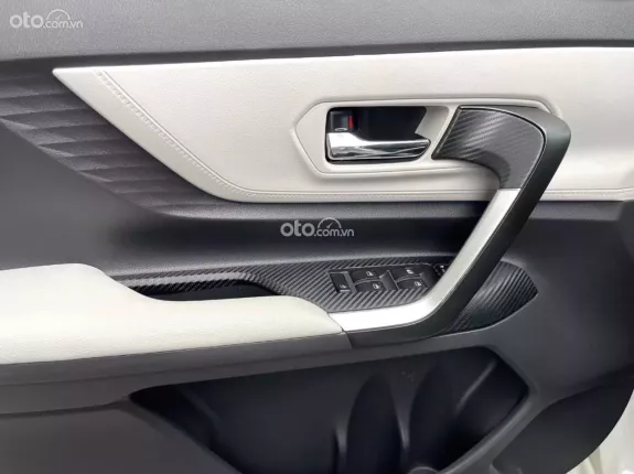 Toyota Veloz Cross CVT Top 2024 - BH chính hãng Toyota Sure