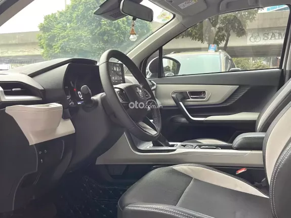 Toyota Veloz Cross CVT Top 2024 - BH chính hãng Toyota Sure