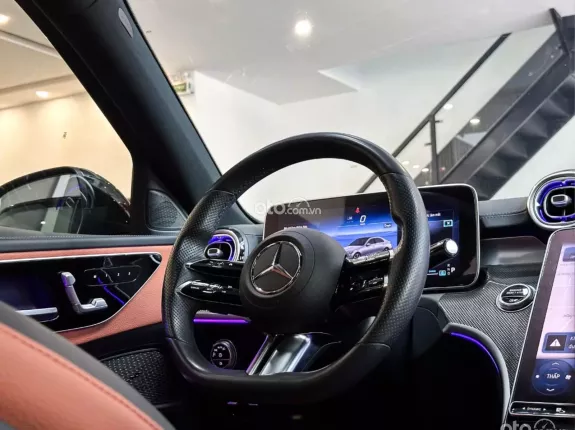 Mercedes-Benz GLC 300 4Matic 2022 - Xe 1 chủ, pháp lý rõ ràng, giá tốt