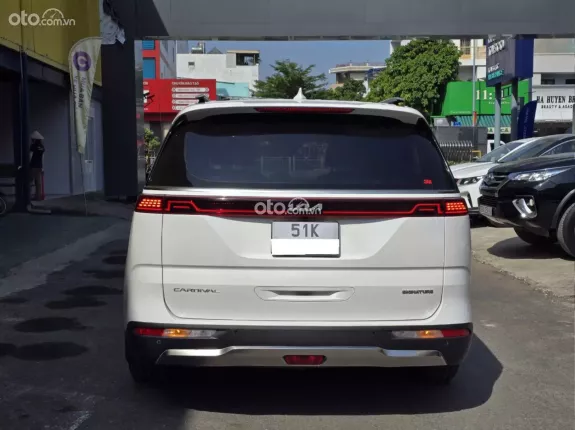 Kia Carnival 2.2D Signature 2022 - CAO CẤP NHẤT