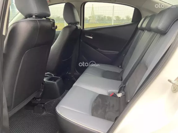 Mazda 2 Sedan 1.5L Luxury 2022 - Cực mới chạy chuẩn 30.000km full lịch sử hãng