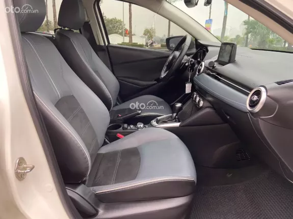 Mazda 2 Sedan 1.5L Luxury 2022 - Cực mới chạy chuẩn 30.000km full lịch sử hãng