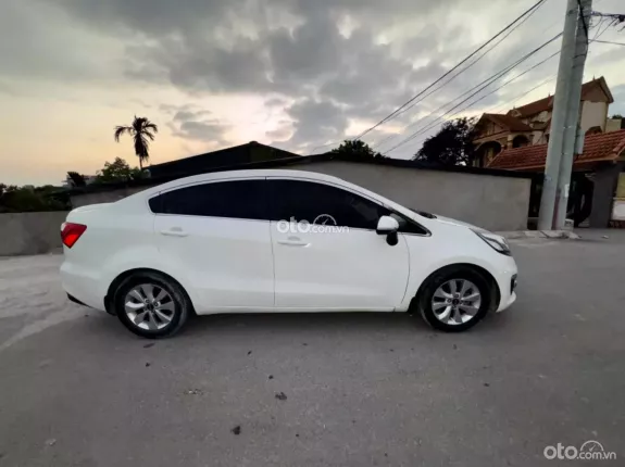 Kia Rio 1.4 AT 2016 - Xe nhập Hàn zin cả xe