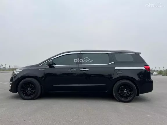 Kia Sedona 2.2 DATH 2018 - Ông vua MPV