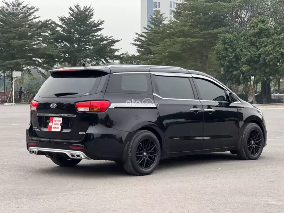Kia Sedona 2.2 DATH 2018 - Ông vua MPV