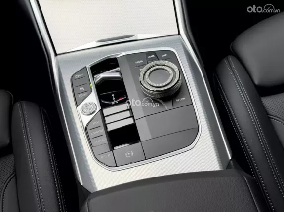 BMW 320i Sport Line 2024 - BMW 320i Sport Line 2024