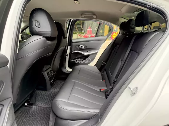 BMW 320i Sport Line 2024 - BMW 320i Sport Line 2024