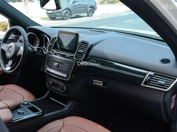 Mercedes-Benz GLE 400 2016 - Full lịch sử bảo dưỡng