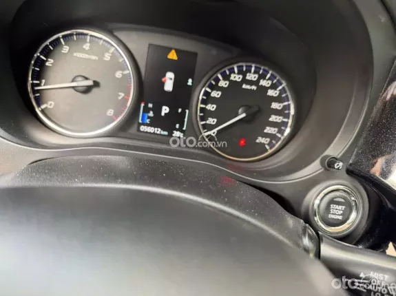 Mitsubishi Outlander 2.0 CVT 2021 - Xe 7 chỗ rộng rãi, siêu lướt