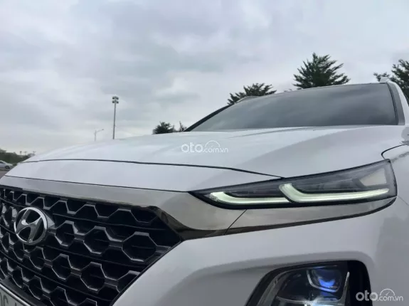 Hyundai Santa Fe 2.2 Dầu Cao cấp 2020 - Xe dầu mạnh mẽ, tiết kiệm nhiên liệu
