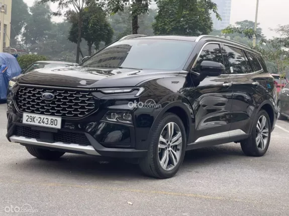 Ford Territory Titanium X 2025 - Không khác xe mới