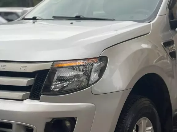 Ford Ranger XLS 2.2 4x2 AT 2014 - Ford Ranger XLS 2.2L 4x2 AT 2014