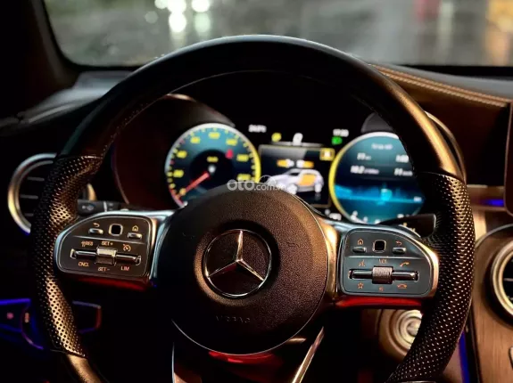 Mercedes-Benz GLC 300 4Matic 2022 - Xe lướt odo thấp, giá cực tốt