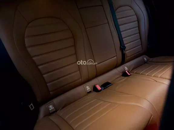 Mercedes-Benz GLC 300 4Matic 2022 - Xe lướt odo thấp, giá cực tốt