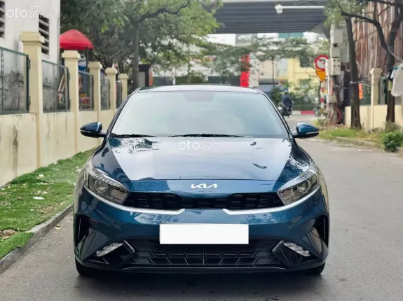 Kia K3 1.6 Luxury 2025 - Xe chưa nốt mũi đốt sơn zin 100%