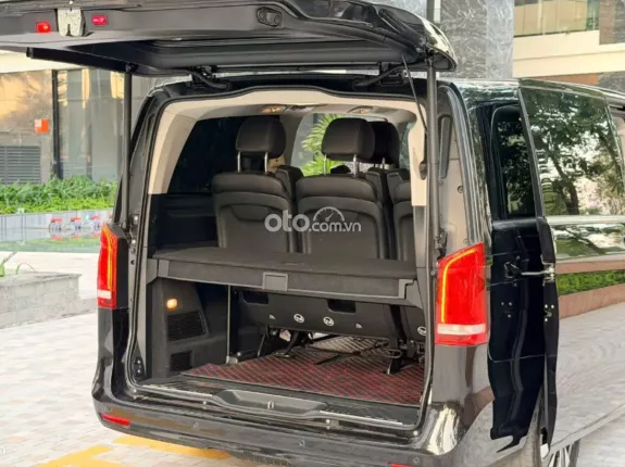 Mercedes-Benz V250 Luxury 2021 - Xe 7 chỗ cao cấp đã qua sử dụng giá tốt