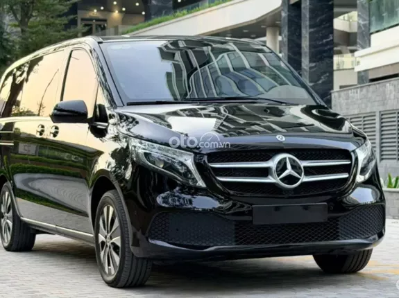 Mercedes-Benz V250 Luxury 2021 - Xe 7 chỗ cao cấp đã qua sử dụng giá tốt