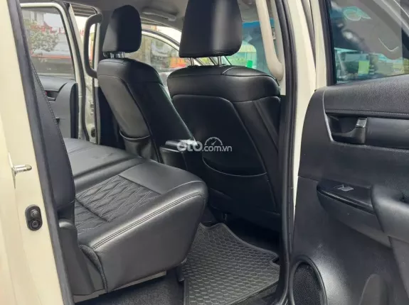 Toyota Hilux 2021 - Xe đẹp bản 2.4V, xem xe liên hệ em 0973710256, giá tốt