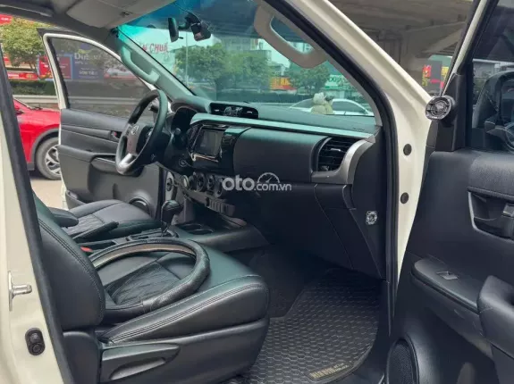 Toyota Hilux 2021 - Xe đẹp bản 2.4V, xem xe liên hệ em 0973710256, giá tốt