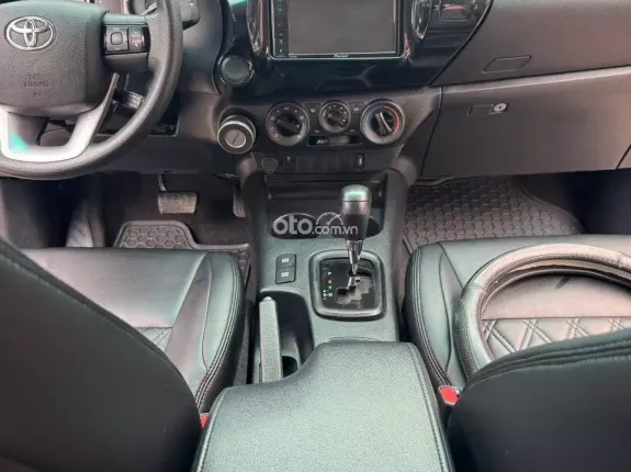 Toyota Hilux 2021 - Xe đẹp bản 2.4V, xem xe liên hệ em 0973710256, giá tốt