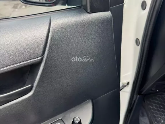 Toyota Hilux 2021 - Xe đẹp bản 2.4V, xem xe liên hệ em 0973710256, giá tốt