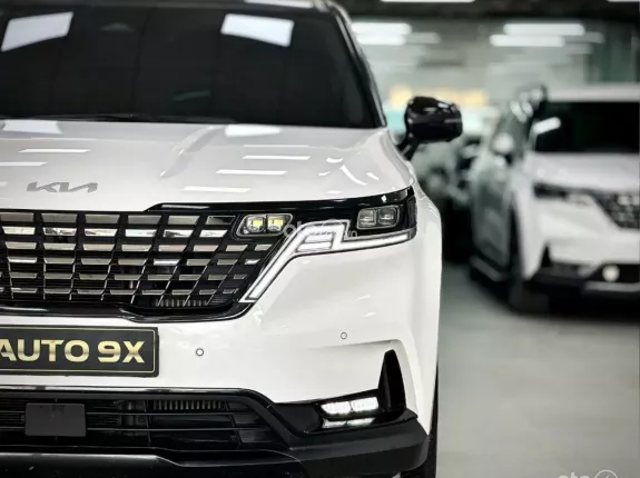 Kia Carnival 2.2D Signature 2022 - Sang trọng, tiện nghi