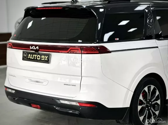Kia Carnival 2.2D Signature 2022 - Sang trọng, tiện nghi