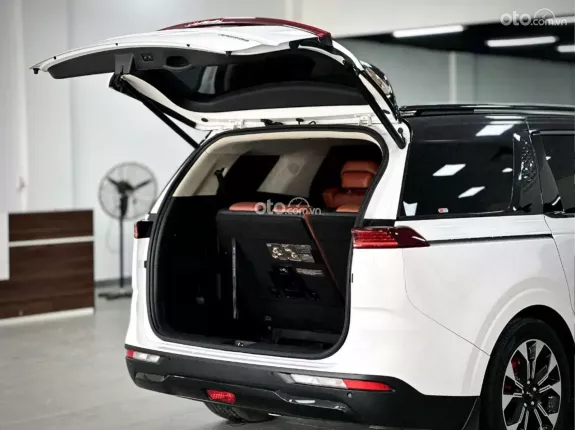 Kia Carnival 2.2D Signature 2022 - Sang trọng, tiện nghi