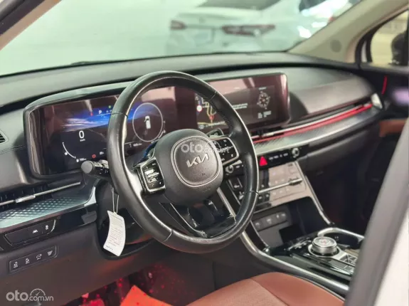 Kia Carnival 2.2D Signature 2022 - Sang trọng, tiện nghi