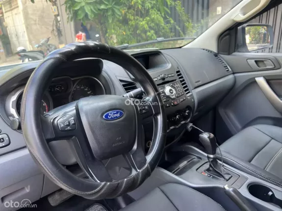 Ford Ranger XLS 2.0L 4x2 AT 2017 - Giá tốt