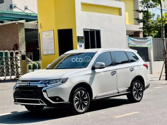 Mitsubishi Outlander 2.0 CVT 2021 - Xe đẹp – lịch sử rõ ràng
