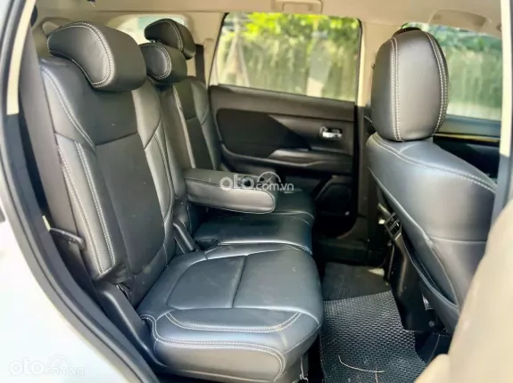 Mitsubishi Outlander 2.0 CVT 2021 - Xe đẹp – lịch sử rõ ràng