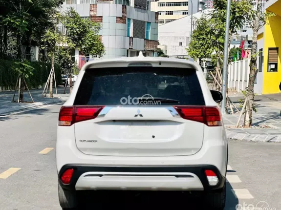 Mitsubishi Outlander 2.0 CVT 2021 - Xe đẹp – lịch sử rõ ràng