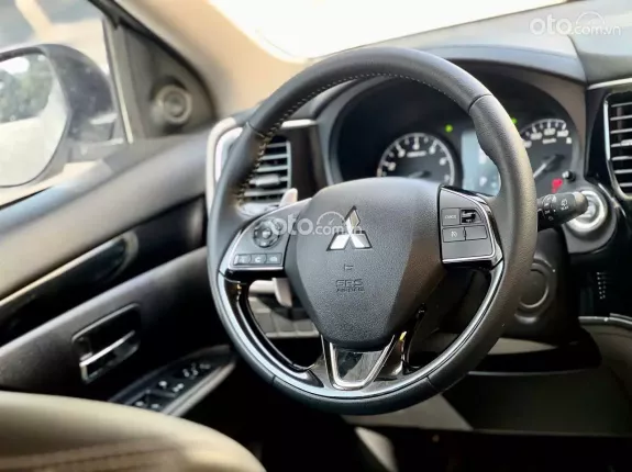 Mitsubishi Outlander 2.0 CVT 2021 - Xe đẹp – lịch sử rõ ràng