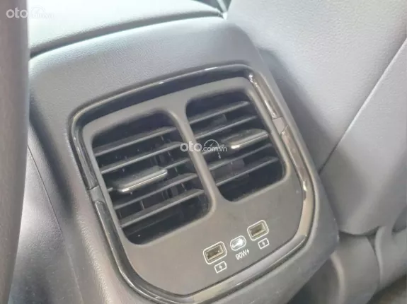 VinFast VF8 Eco 2023 - MUA PIN SUV 5 chỗ đẳng cấp