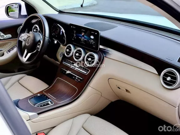 Mercedes-Benz GLC 200 4Matic 2021 - Xe cực đẹp, đủ hồ sơ