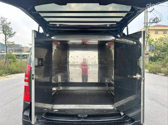 Hyundai Grand Starex 2.5 MT 2008 - Bán Huyndai Starex chở tiền 5 chỗ, đời 2008, xe ko niên hạn, máy dầu