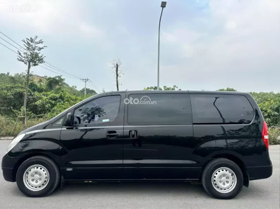 Hyundai Grand Starex 2.5 MT 2008 - Bán Huyndai Starex chở tiền 5 chỗ, đời 2008, xe ko niên hạn, máy dầu