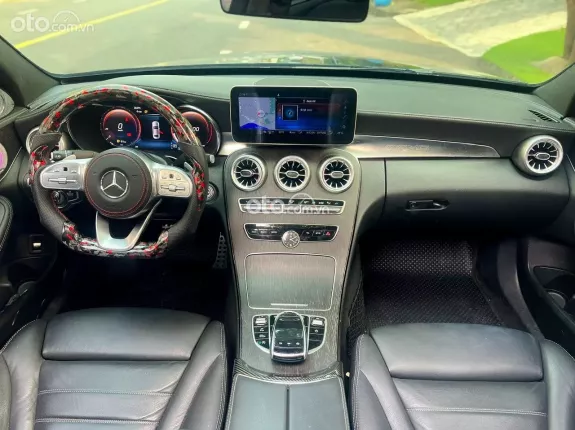 Mercedes-Benz C300 AMG 2020 - Black Edition cực ngầu
