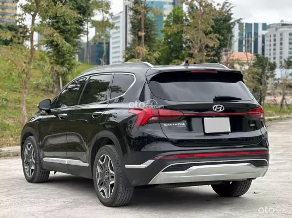 Hyundai Santa Fe 2.2 Dầu Cao cấp 2022 - Odo 7v km zin full lịch sử hãng - lốp theo xe cả dàn