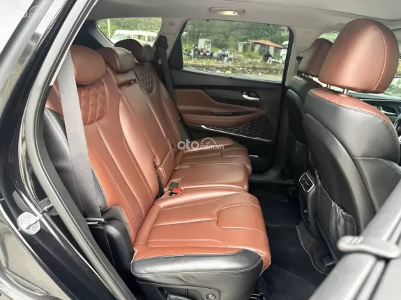 Hyundai Santa Fe 2.2 Dầu Cao cấp 2022 - Odo 7v km zin full lịch sử hãng - lốp theo xe cả dàn