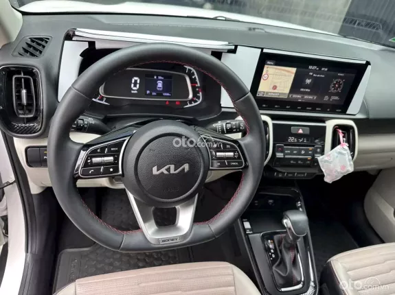 Kia Sonet 1.5 Premium 2023 - Odo 1v km zin - tư nhân 1 chủ từ mới