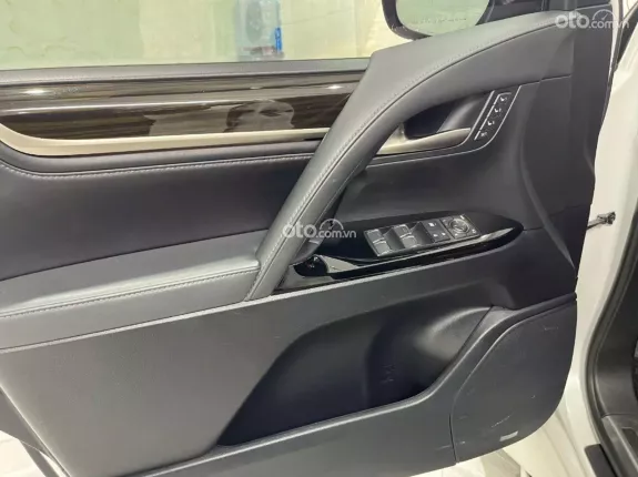 Lexus LX 570 2020 - Giá rẻ cần bán gấp