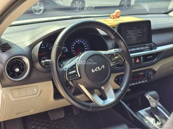 Kia K3 1.6 Luxury 2023 - Phiên bản 1.6 Luxury, đầy đủ tiện nghi hiện đại