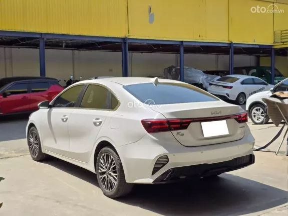 Kia K3 1.6 Luxury 2023 - Phiên bản 1.6 Luxury, đầy đủ tiện nghi hiện đại