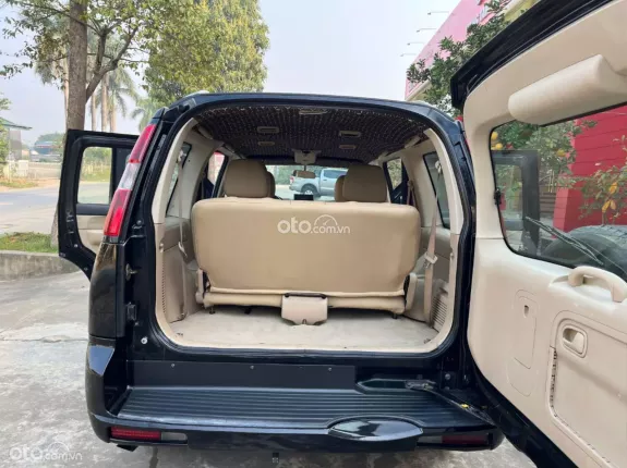 Ford Everest 2.5 MT 2010 - SUV 7 chỗ máy dầu cực khỏe, đàm chắc rộng thoáng