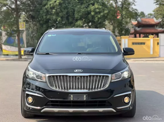 Kia Sedona 2.2 DAT 2018 - Do chỉ 140.000 km, gầm bệ chắc, vận hành êm