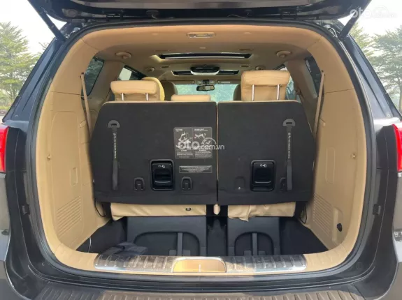 Kia Sedona 2.2 DAT 2018 - Do chỉ 140.000 km, gầm bệ chắc, vận hành êm