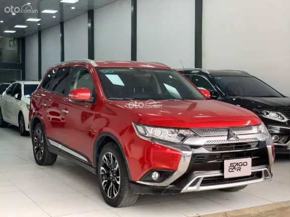 Mitsubishi Outlander 2.0 CVT 2021 - Giá rẻ cần bán gấp